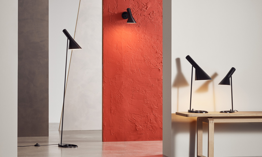 AJ フロアランプ / ブラック 真鍮ポリッシュLouis Poulsen（ルイス