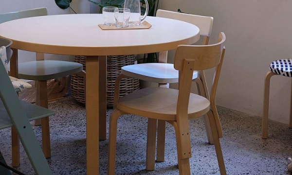 90Aテーブル φ100cm / バーチArtek（アルテック） | 公式通販 家具