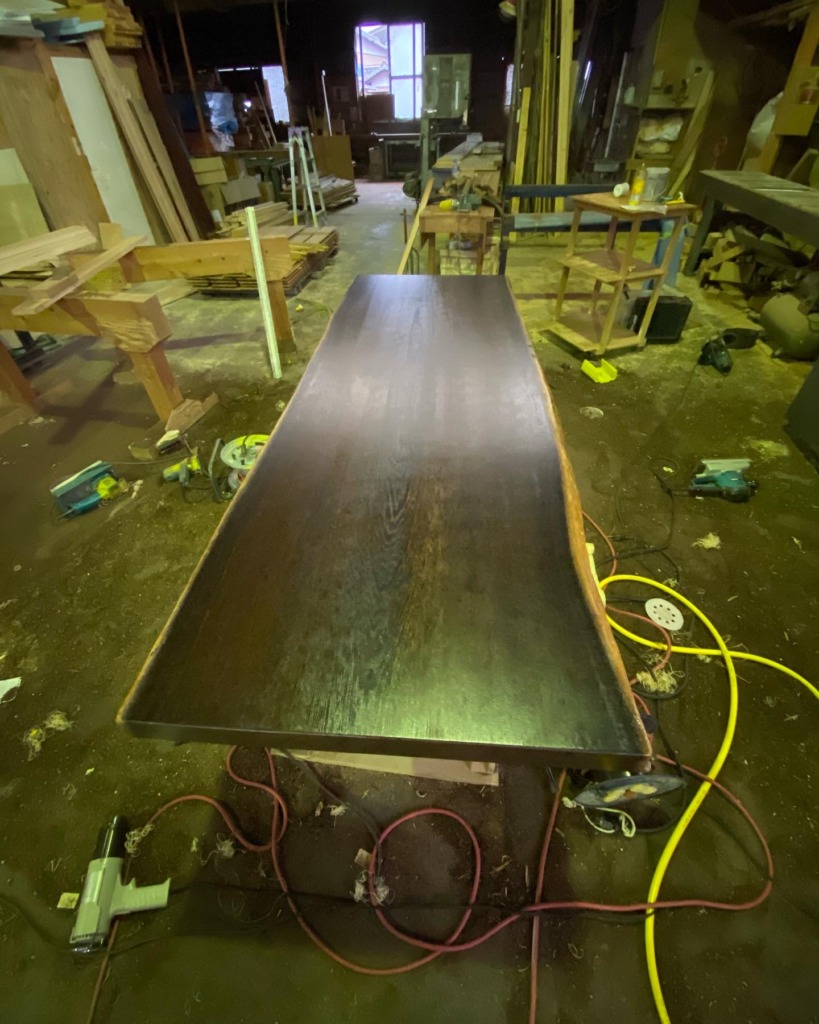 タガヤサン（鉄刀木）製 一枚板テーブル | 有限会社 扇 光