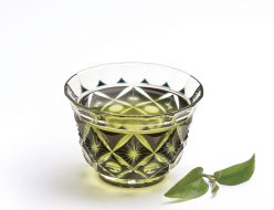 2025年限定 黒切子 酒杯「小夜」 | 薩摩切子のことなら薩摩びーどろ工芸