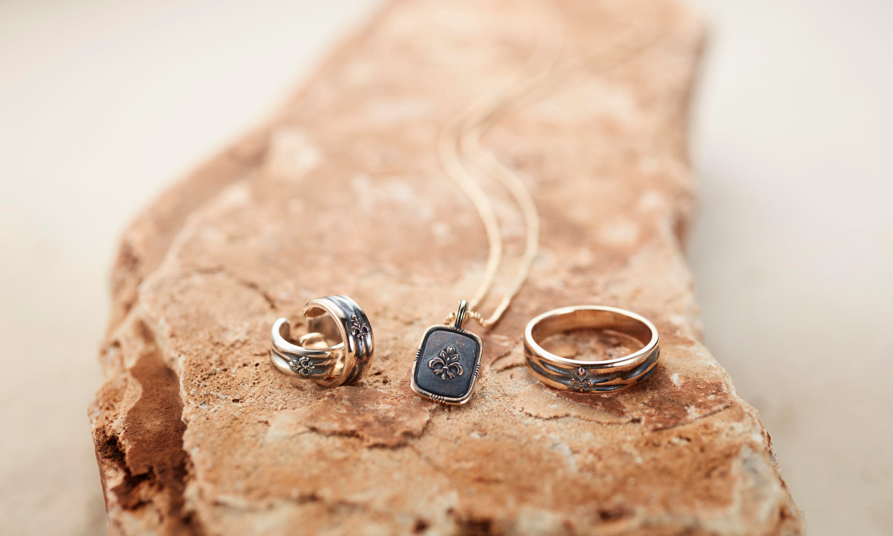 新しい比率で生まれた新素材 “K5” を使用したジュエリーを発売 | News