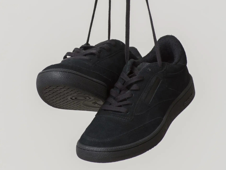 Reebok「CLUB C 85 VINTAGE」の別注モデルをユニセックスサイズで発売