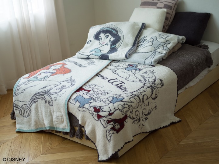ディズニープリンセスをモチーフにしたブランケットが登場 ! | News