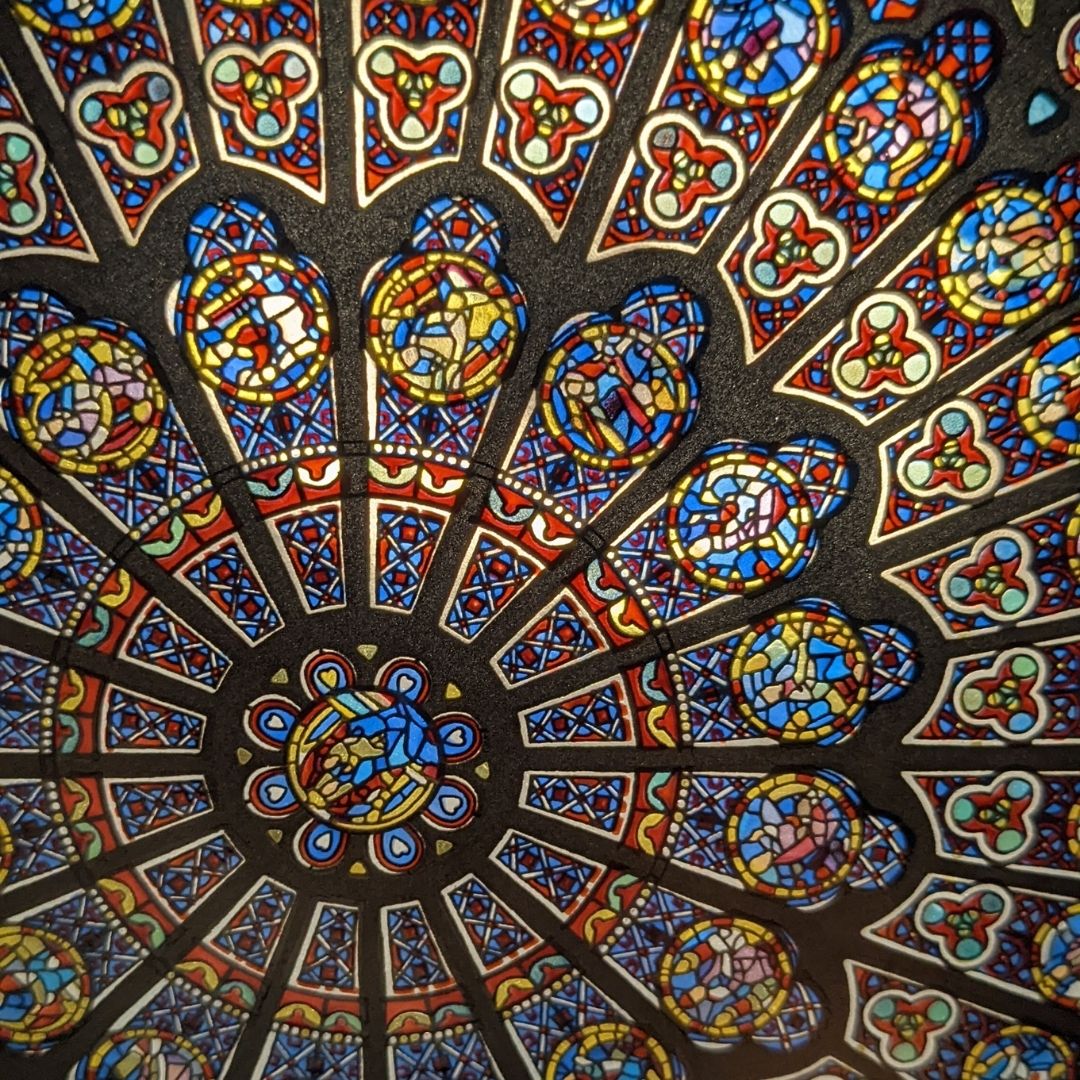 GlassMasters社 ノートルダム大聖堂のステンドグラス『薔薇窓』の