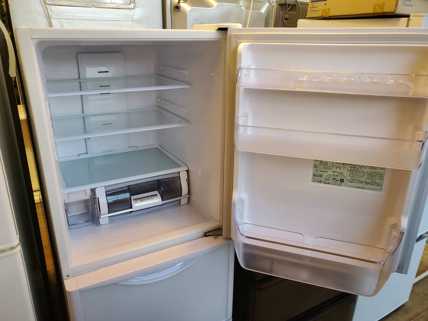 ☆HITACHI 日立 265L 3ドア冷蔵庫 2019年製 真ん中野菜室 真空チルド