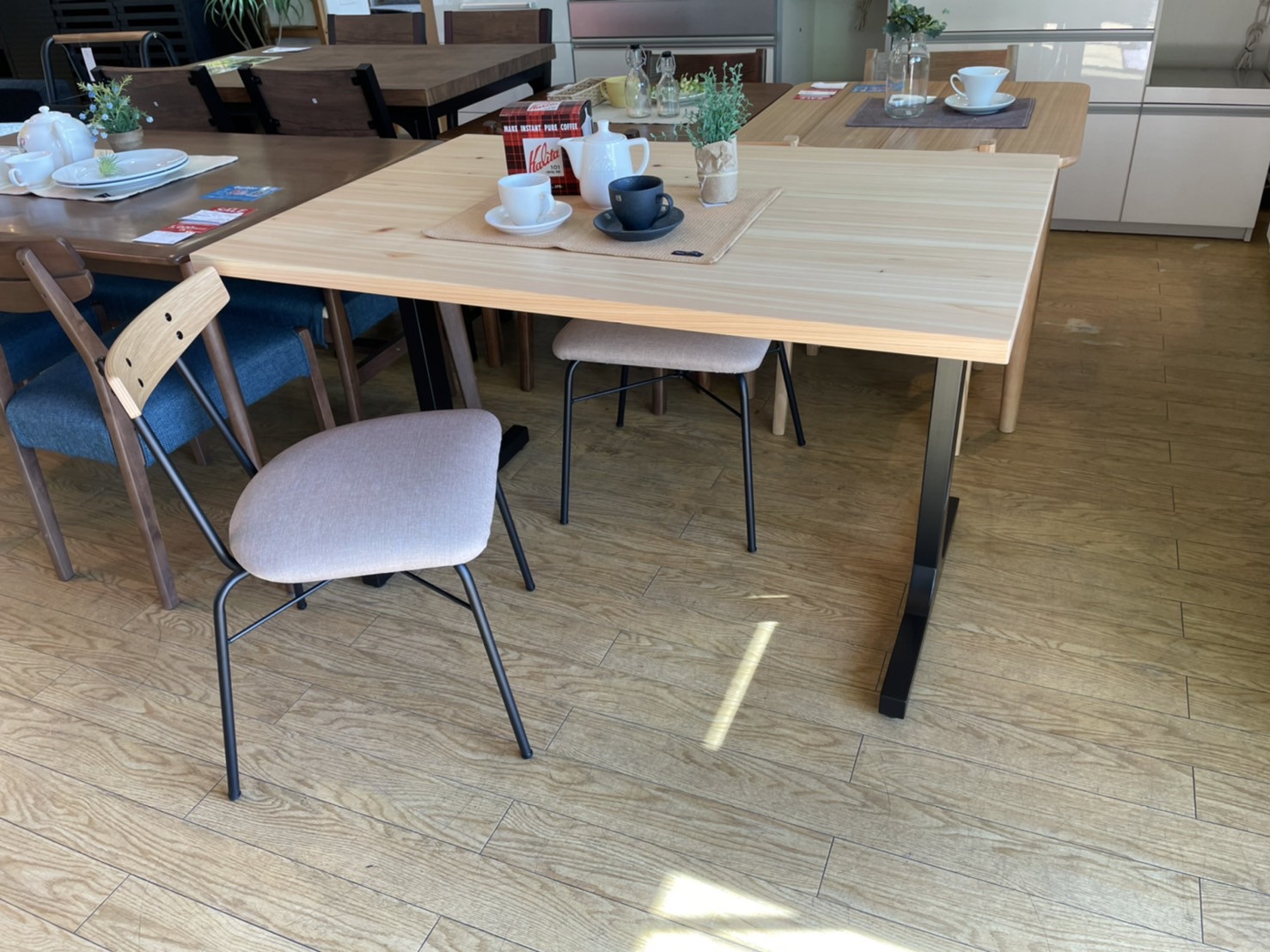 バツ送料込KANADEMONO ダイニングテーブル 140✖️70✖️71 バツ送料込