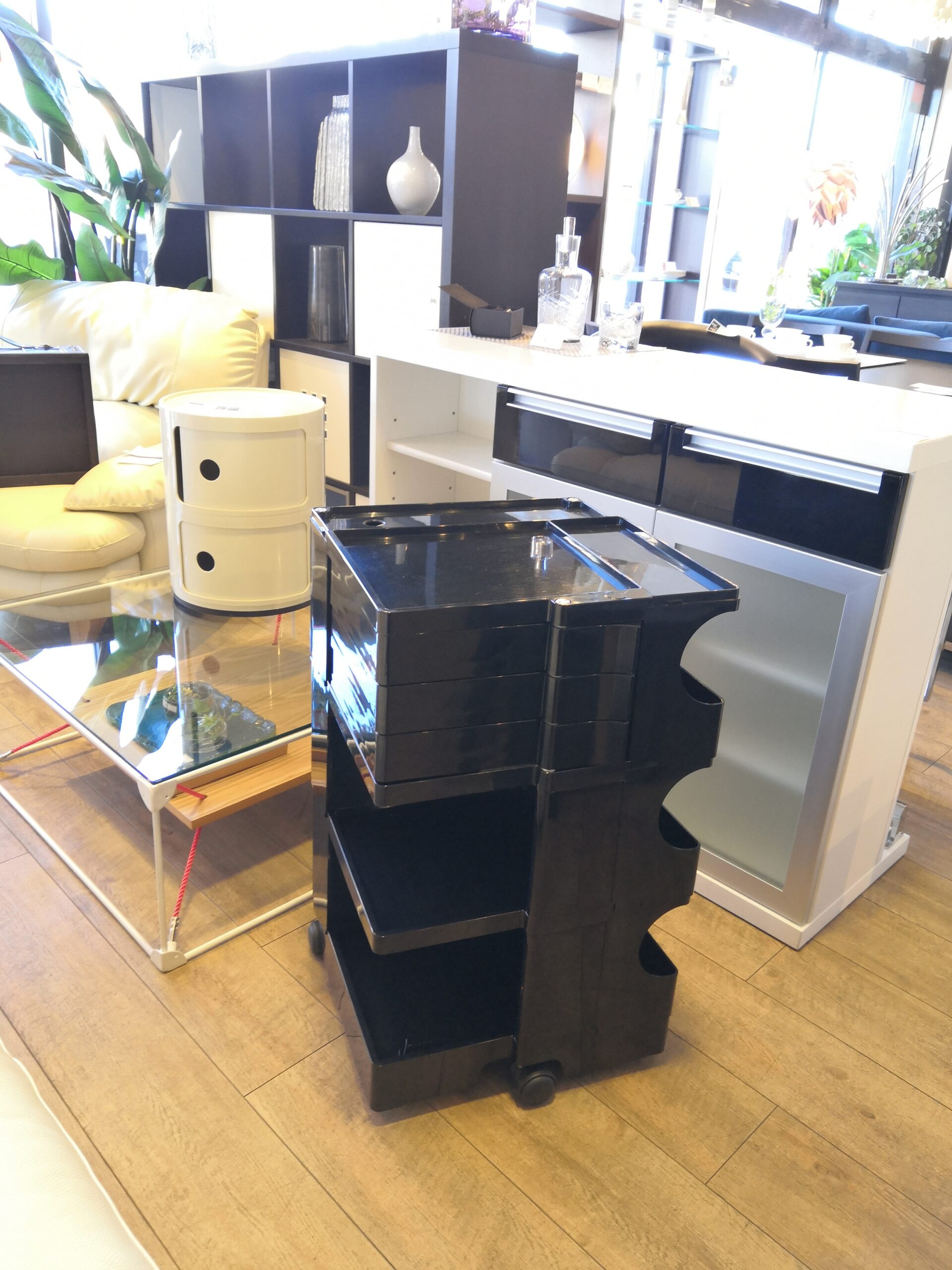 中古】B-LINE BOBY WAGON ジョエ・コロンボ 3段 2トレイ ブラック