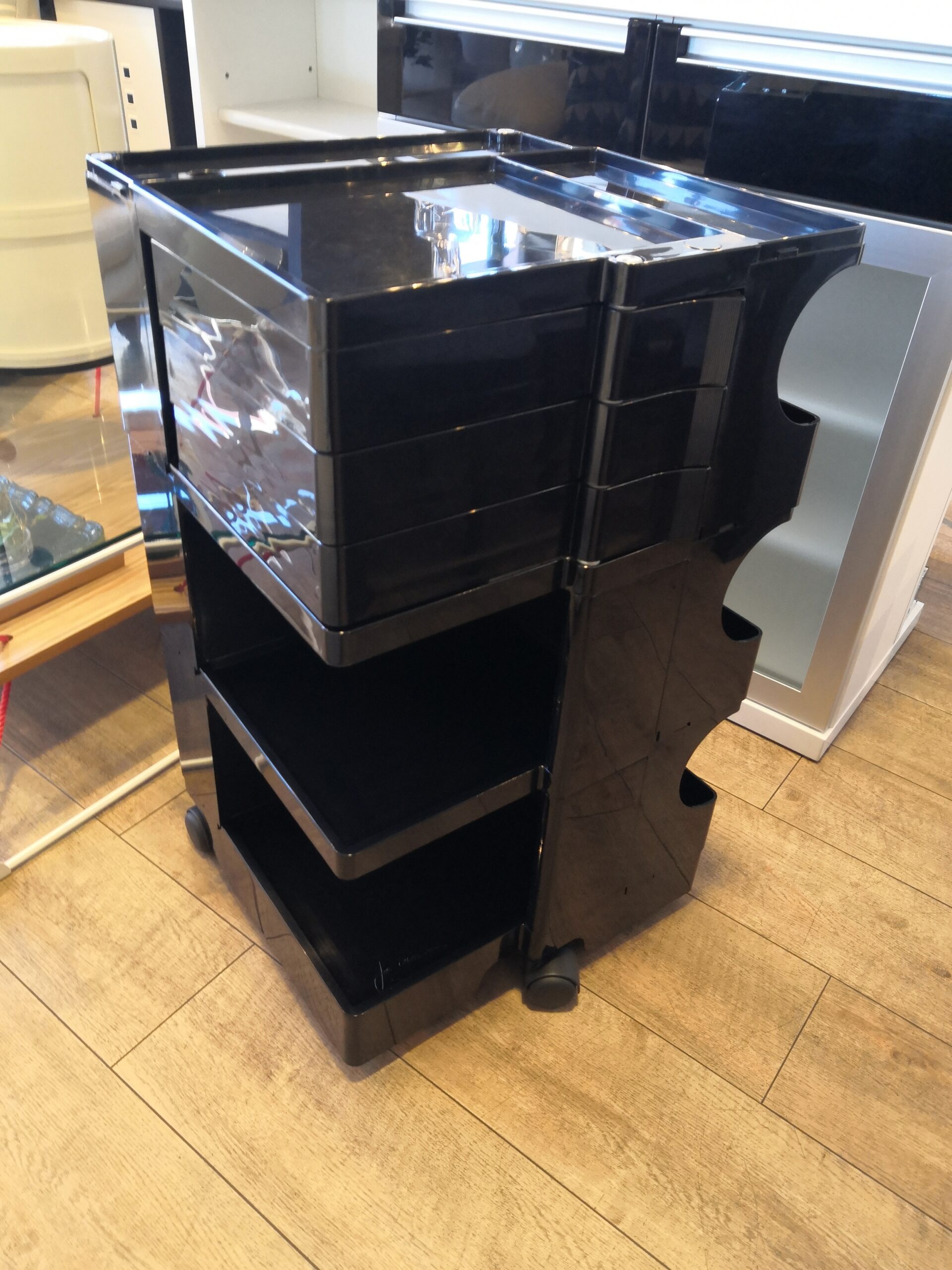 中古】B-LINE BOBY WAGON ジョエ・コロンボ 3段 2トレイ ブラック