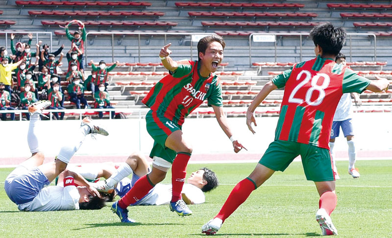 高校サッカー＞正智深谷、6年ぶりV 粘り強く守り、外立が決勝ゴール