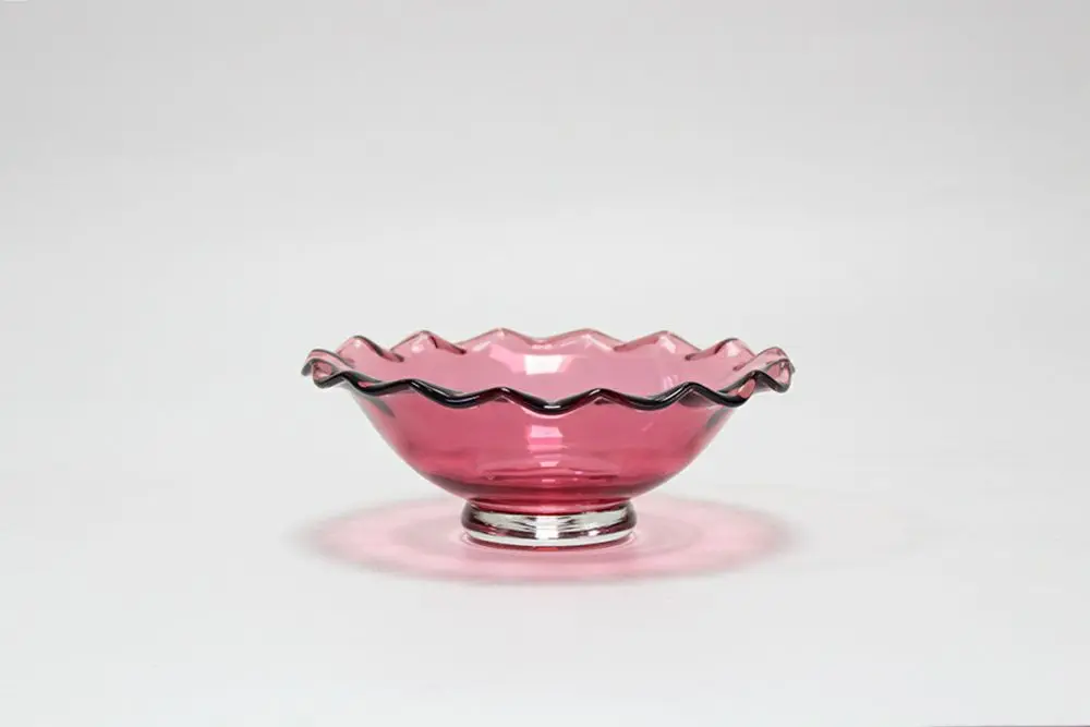 アンティークグランベリーガラスボウル イギリス 独特な赤い色のガラス