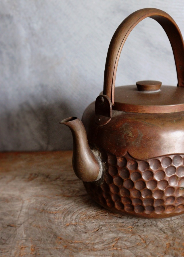 銅製打ち出し薬缶 水注 煎茶道具 茶道具 アウトドア 古道具 Antique
