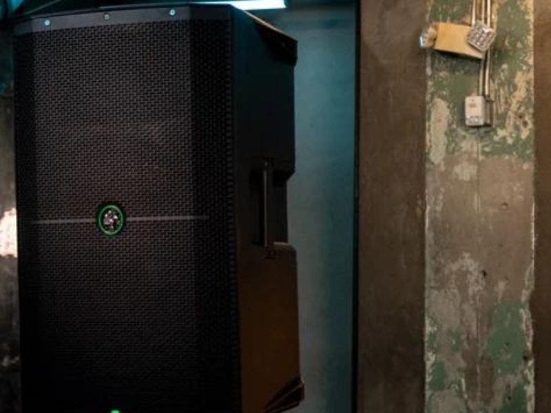 Buy sasku Mackie Thump 210XT Powered Speaker | Sam Ash Music