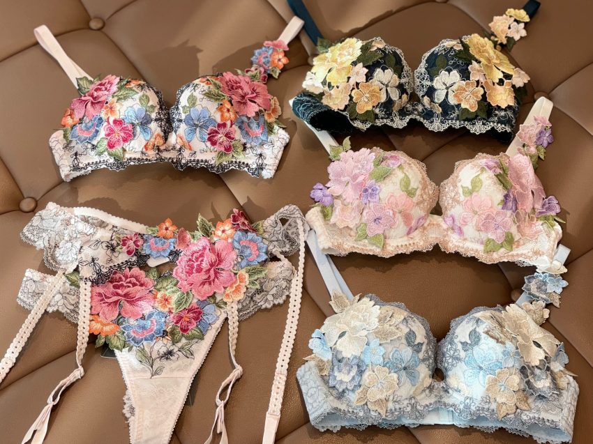 博多マルイ】サルート59グループ入荷しました✨ - 日本最大級の水着が