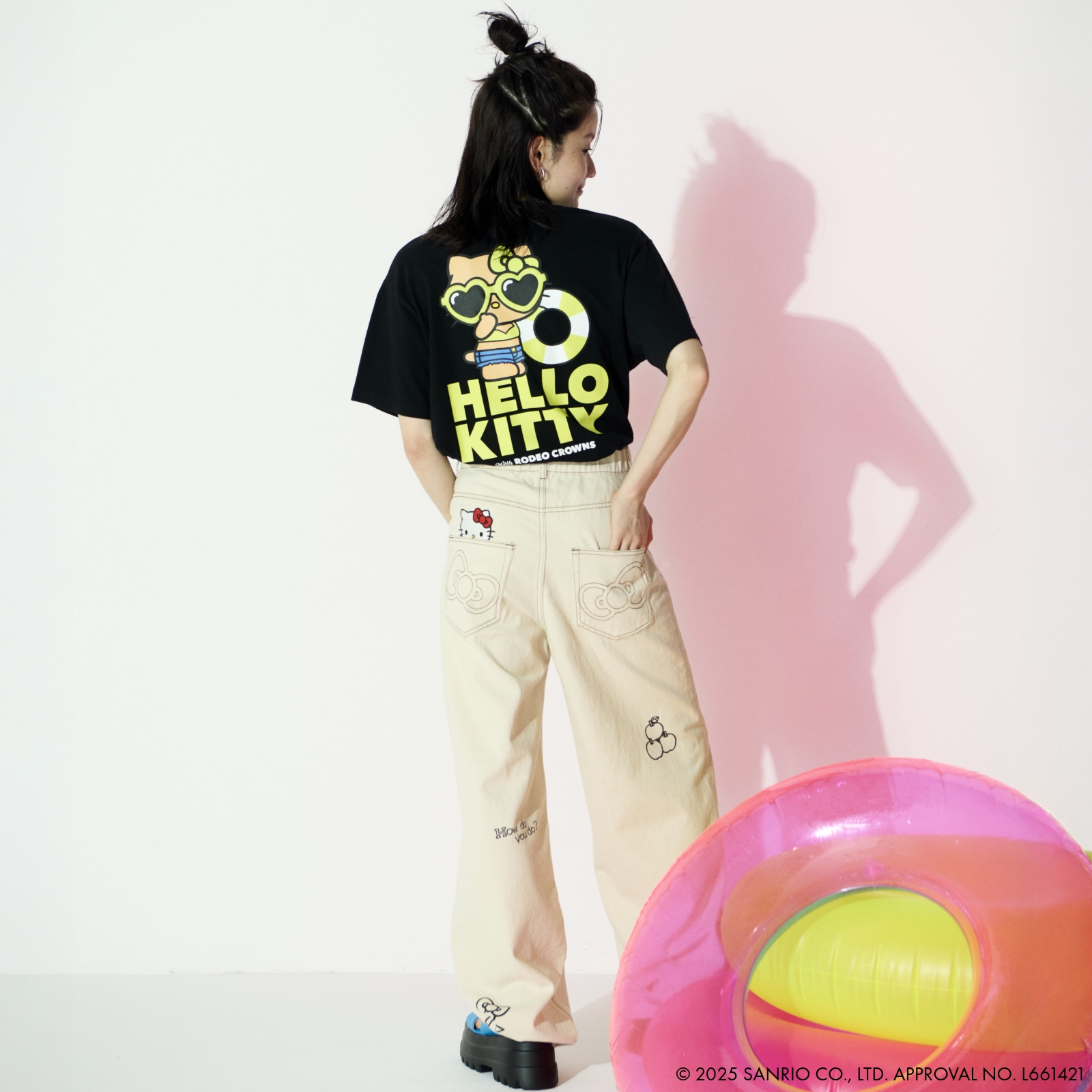 RODEO CROWNSとサンリオキャラクターズの新作コラボアイテムが登場