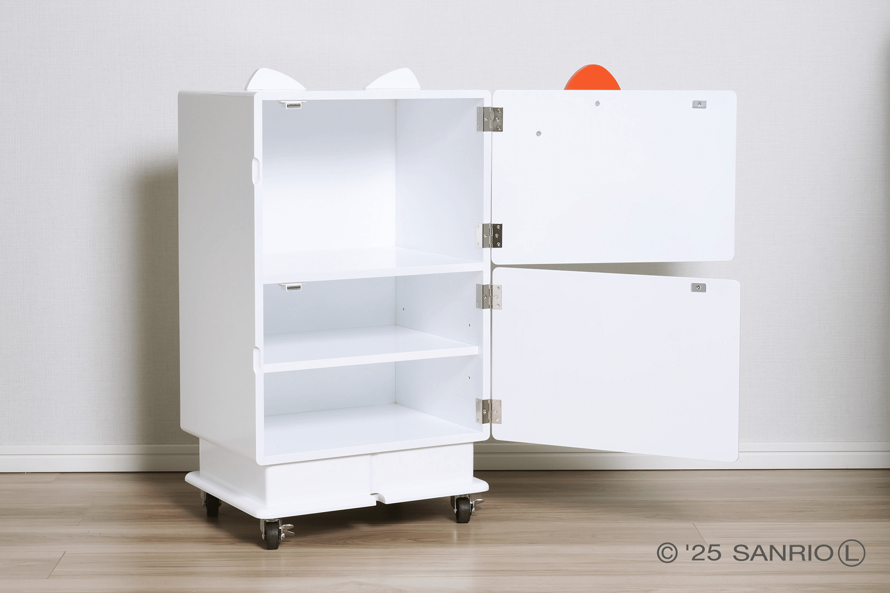 ニチガンから「ハローキティのキャスター付きチェスト」が登場！｜サンリオ