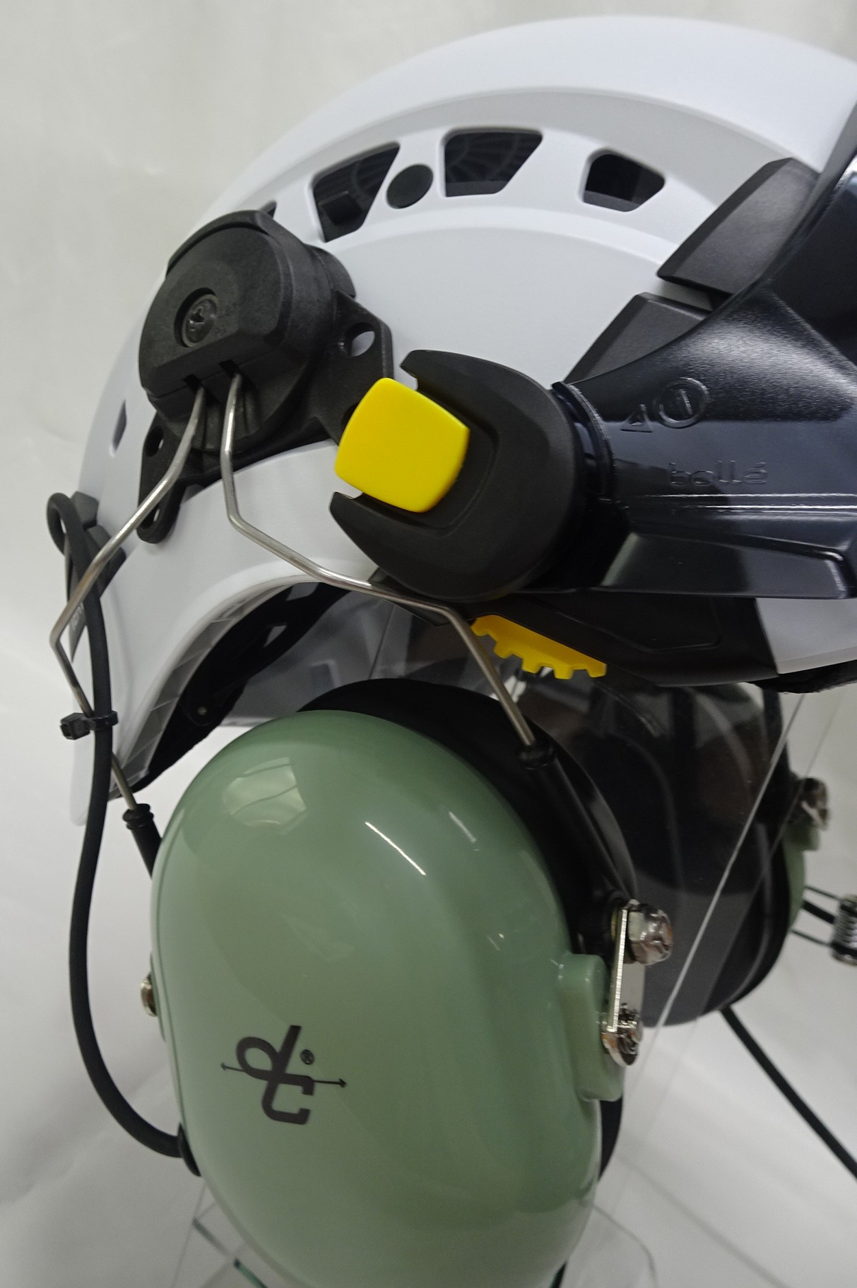 スカイライフwithフライングドッグ / David Clark 軽量安全ヘルメット