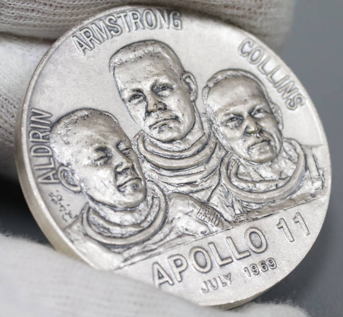 1969年 アポロ11号 月面歩行達成 記念メダル | 質屋ブログ