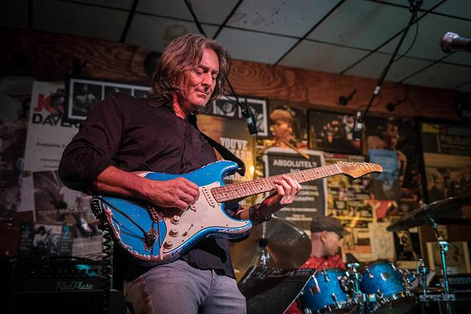 エフェクター】Xoticの新商品入荷しました！話題の青いやつ！！｜島村