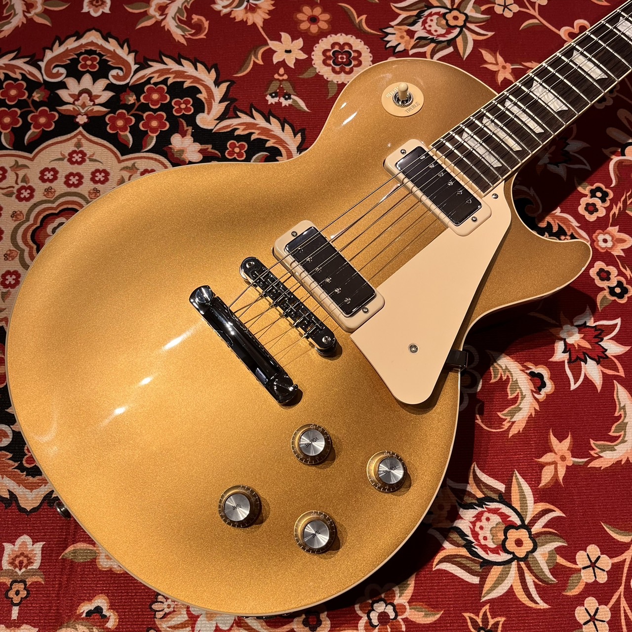 入荷情報】Gibson Les Paul Deluxe 70sが入荷しました！｜島村楽器