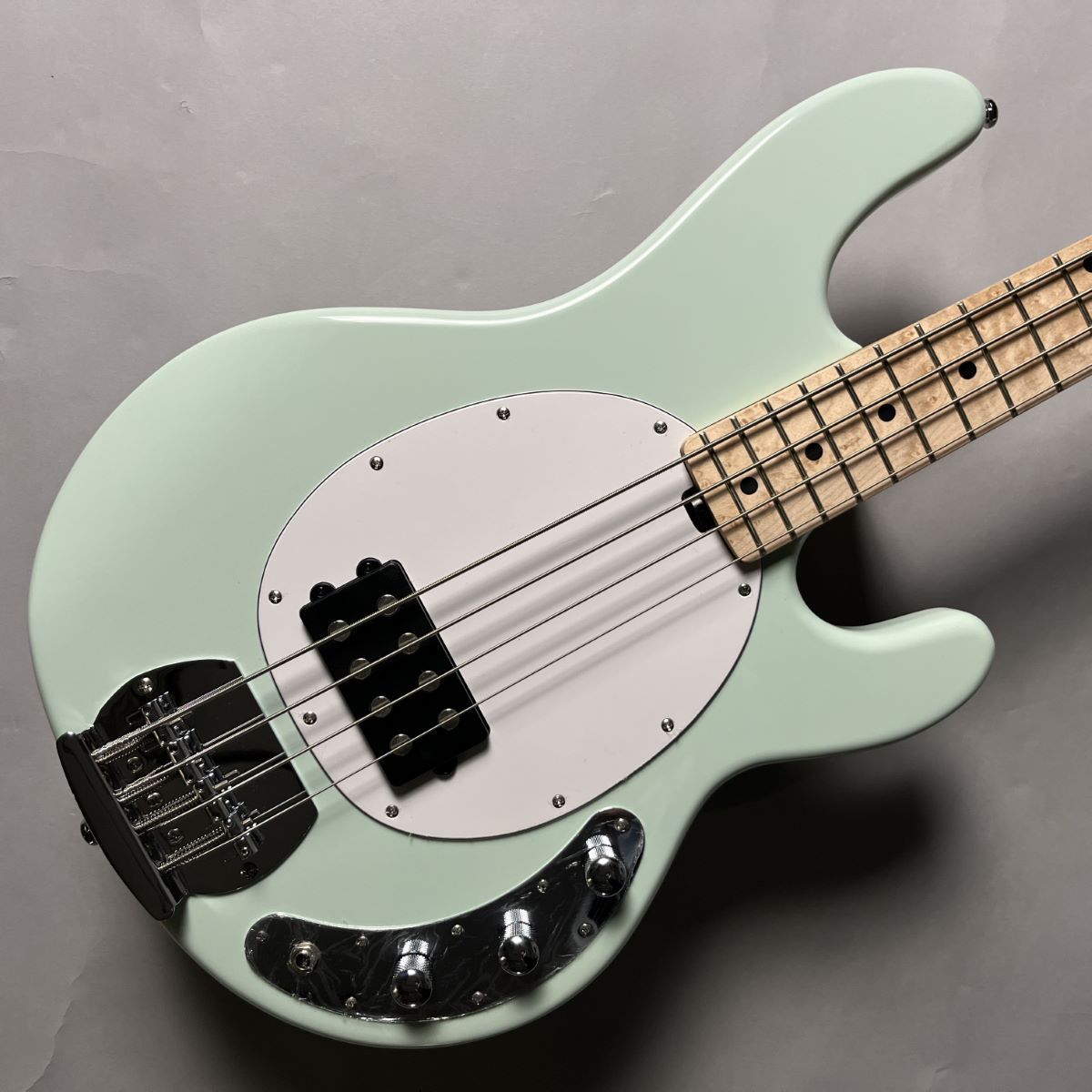 Sterling by MUSIC MAN STINGRAY RAY4 MG｜島村楽器 イオンモール倉敷店