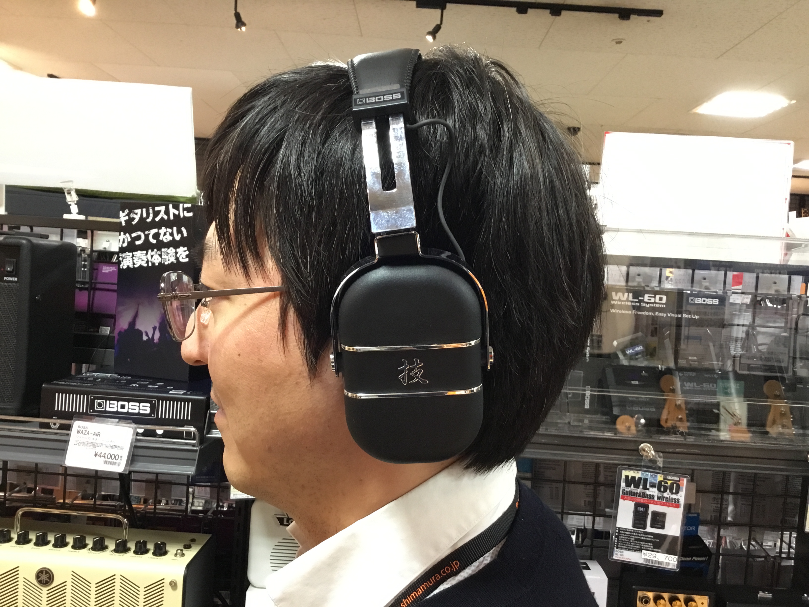 ヘッドホン】新商品 BOSSボス WAZA-AIR 技 ワイヤレスヘッドホンアンプ