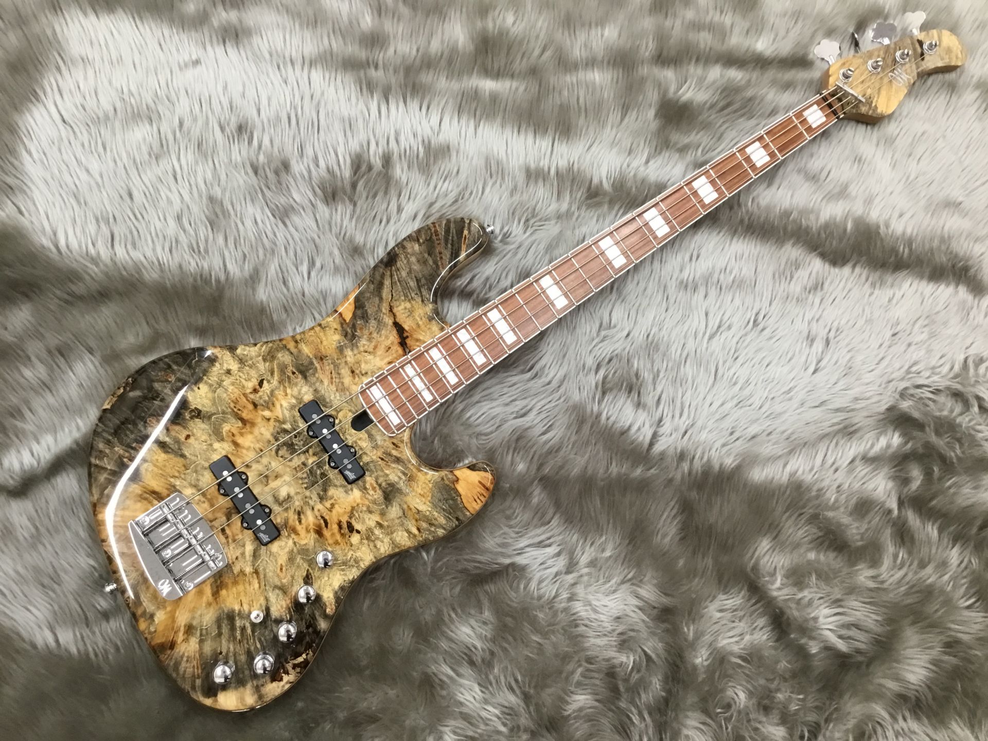 ベース】オンリーワンの杢目がたまらない！Mayones Jabba Custom BB4