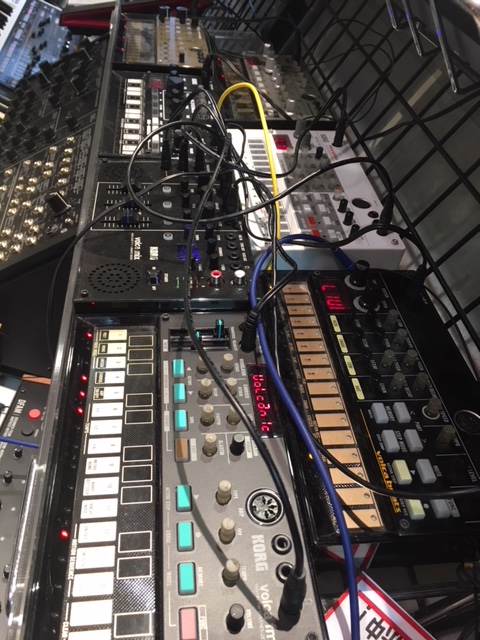 KORGの人気アナログガジェットVolcaシリーズ全機種、展示＆在庫ござい