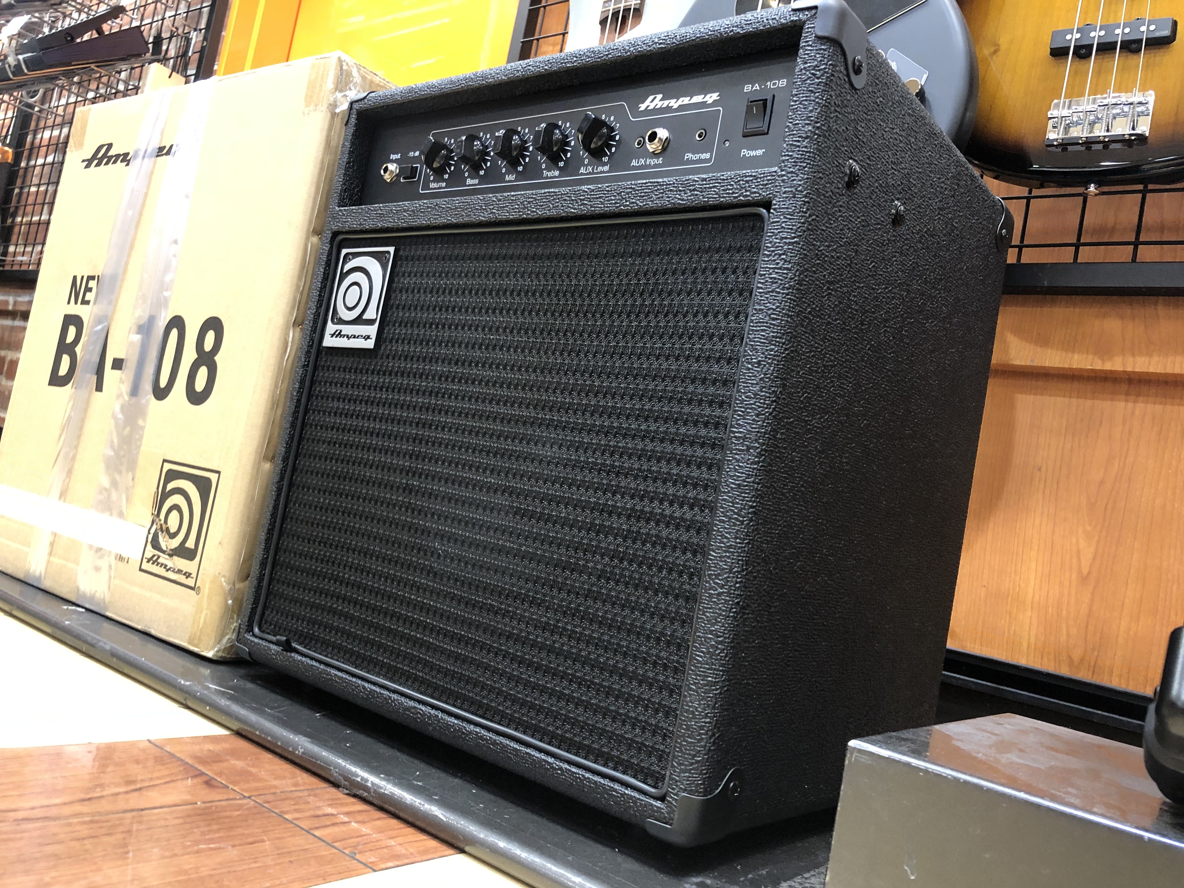 Ampeg BA-108v2入荷しました！【ベースアンプ】｜島村楽器 イオン