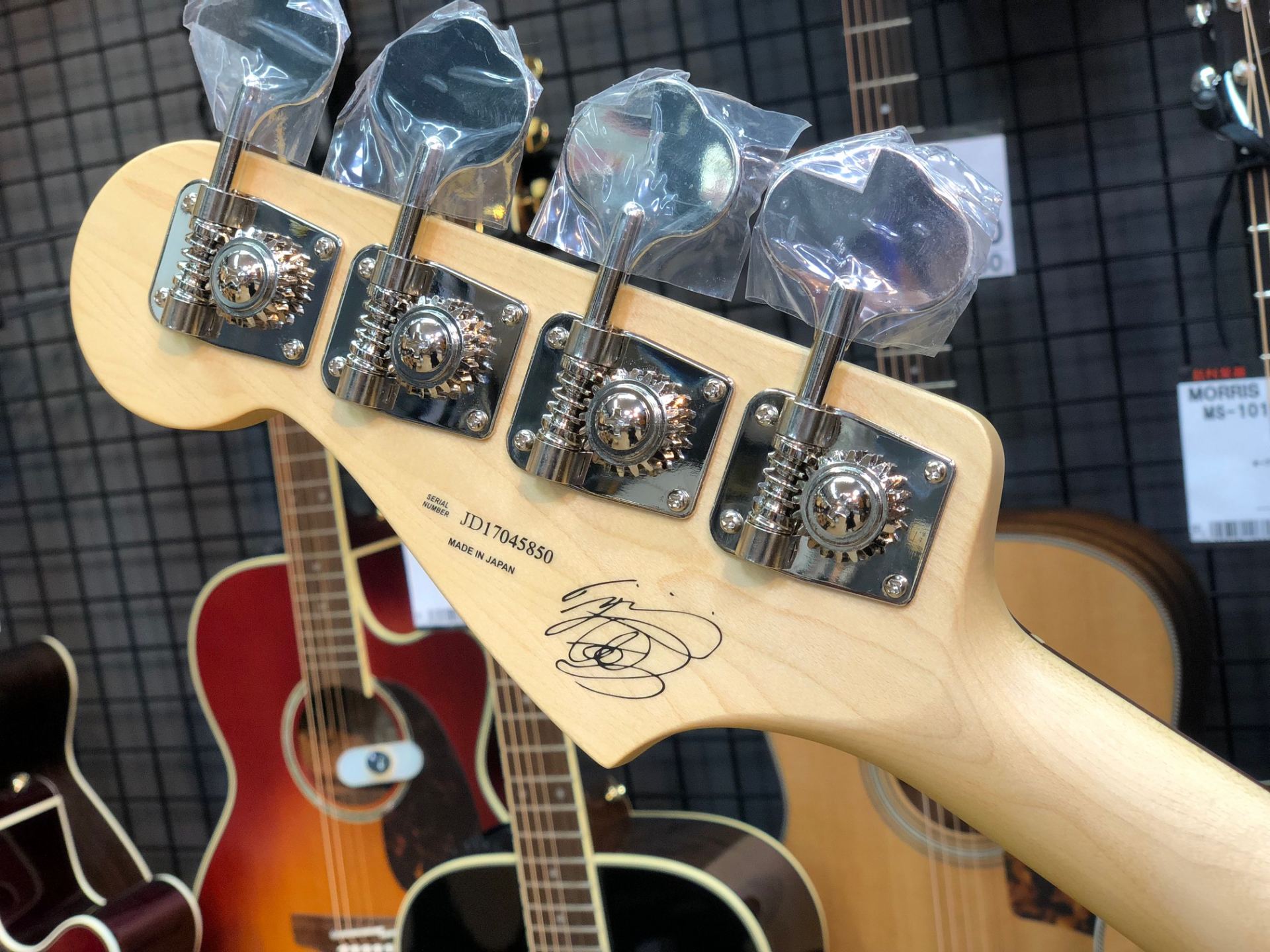 新着入荷情報】 SCANDAL TOMOMI P BASS 入荷しました！｜島村楽器 札幌