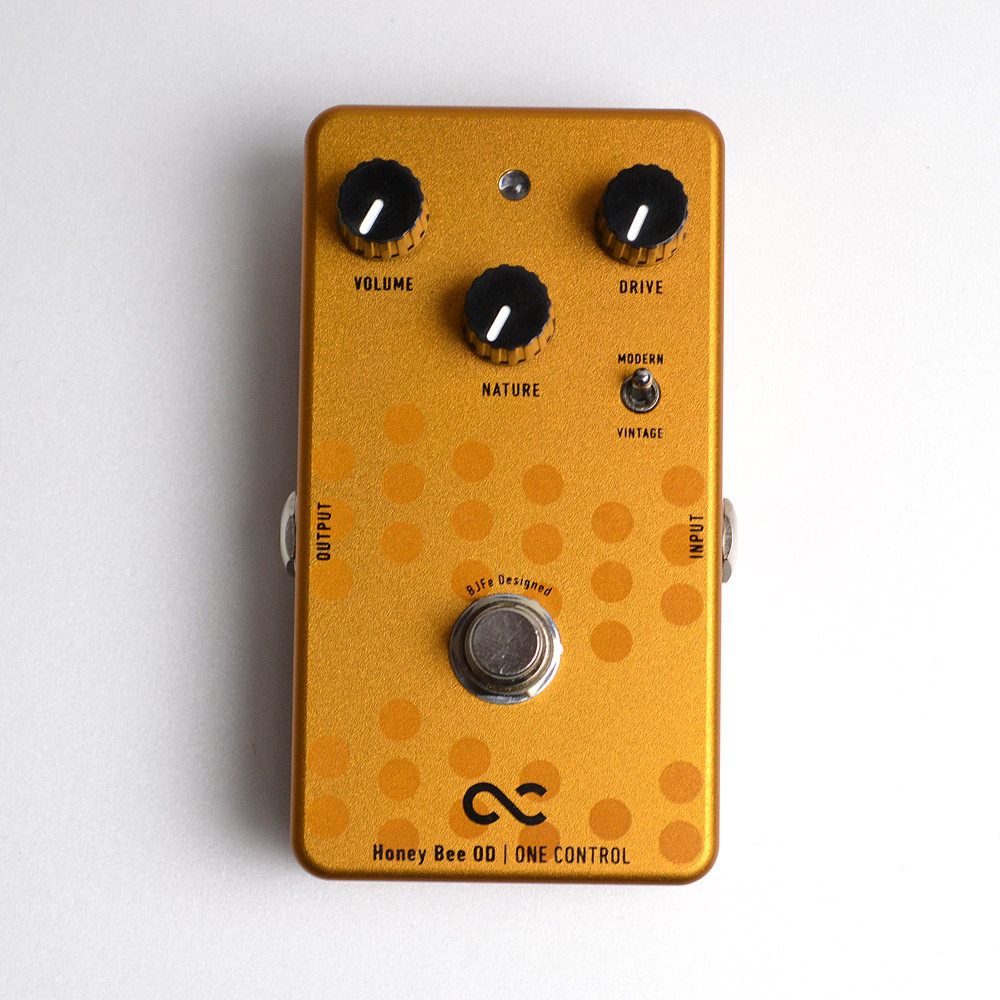 ONE CONTROLの最高傑作ペダル『Honey Bee Overdrive』が入荷しました