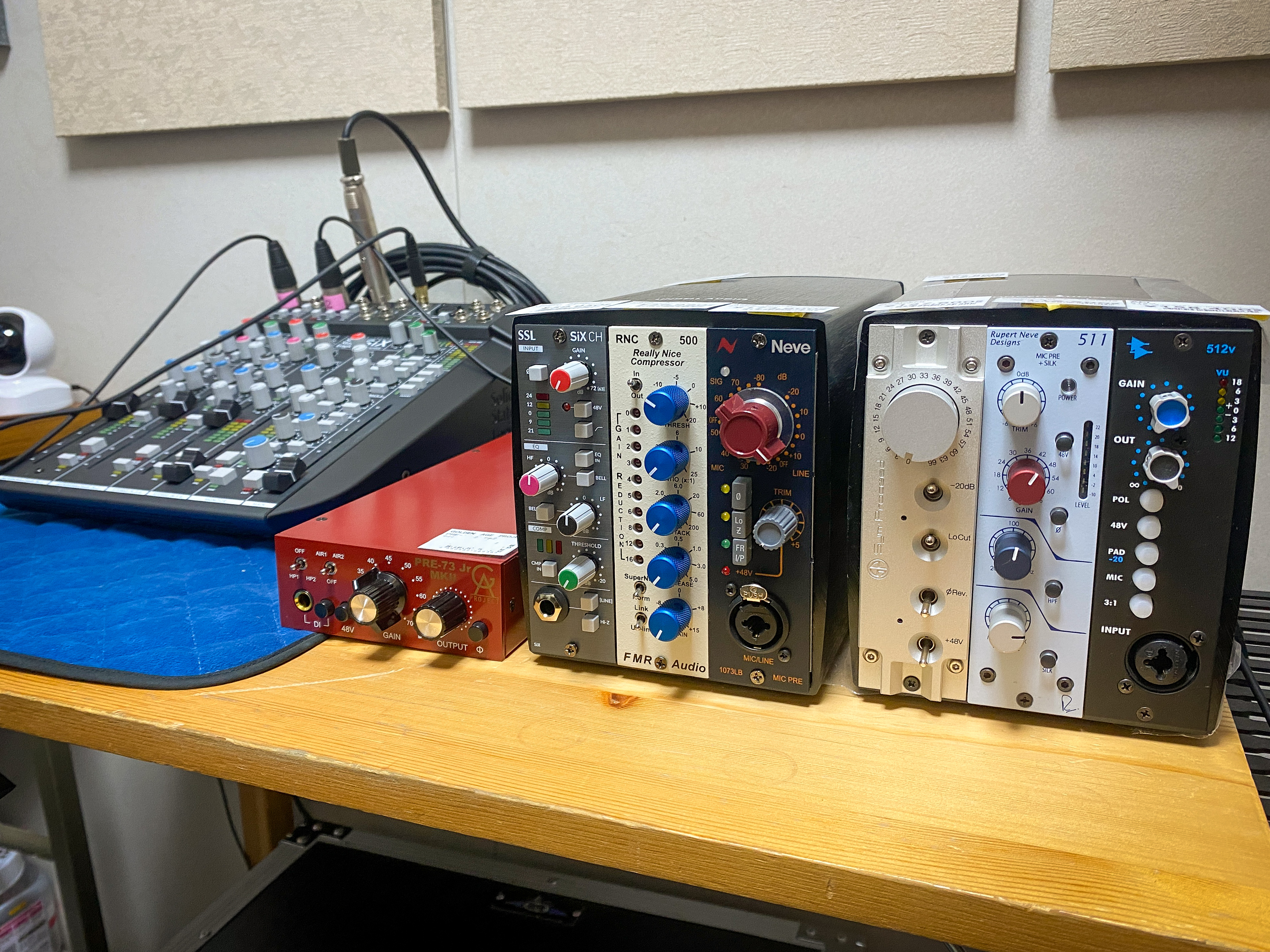 マイク、マイクプリアンプ、コンプレッサーの試奏ができます！マイク