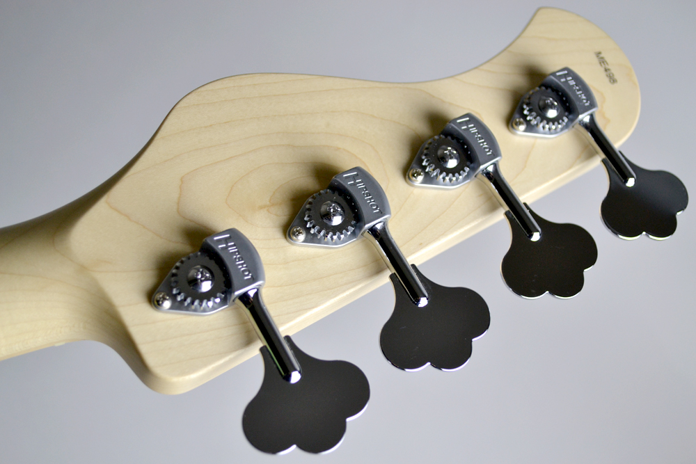 入荷情報】人気商品！Sadowsky Metroline Express MV4Eが入荷しました