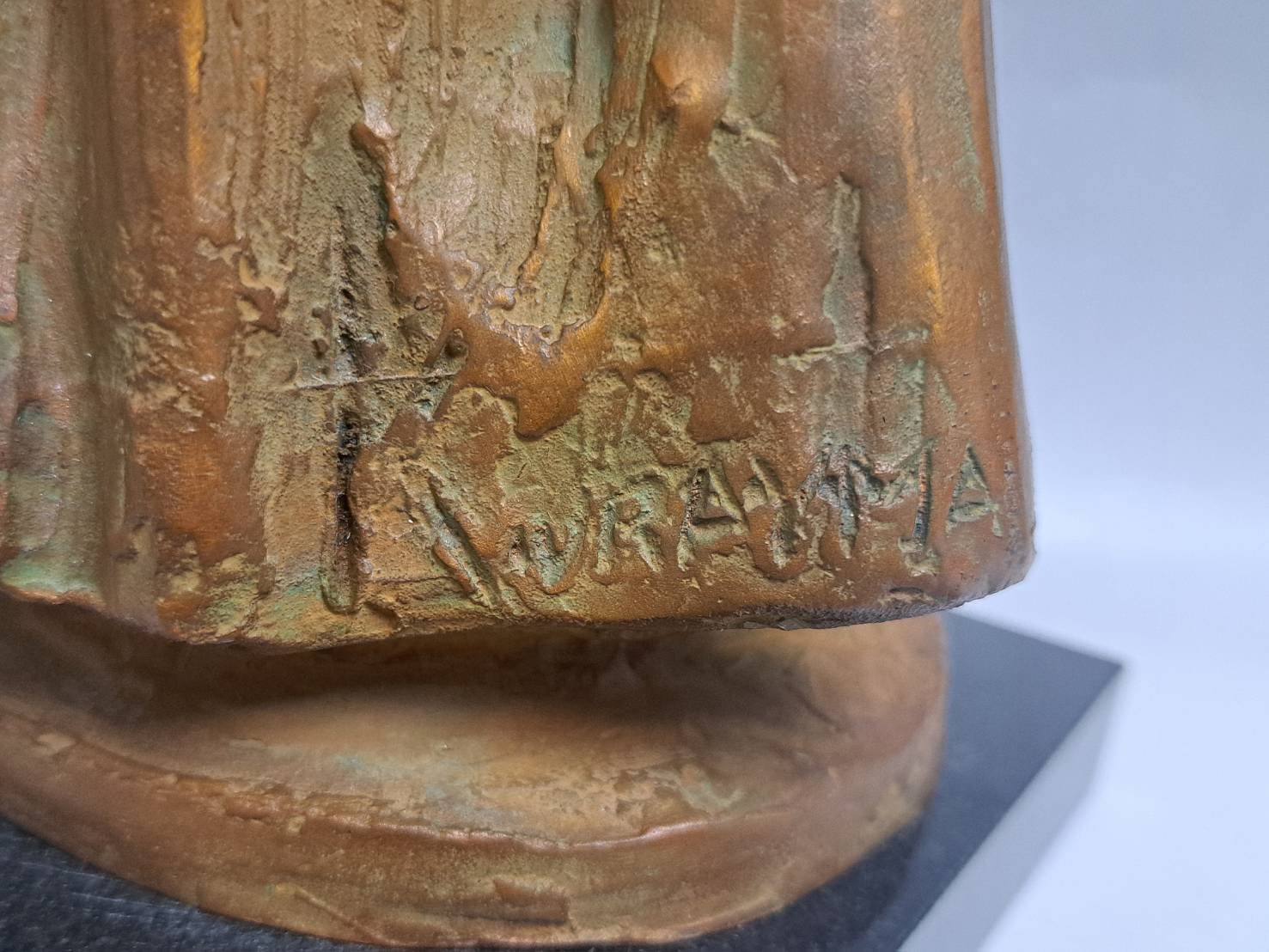 彫刻家 浦山一雄 ブロンズ彫刻『リサイタル』大型作品 銅像 女性像