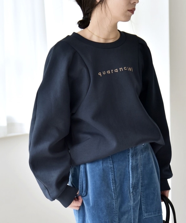 quaranciel:〈洗濯機可能〉スタッズ ロゴ ダンボール スウェット プル