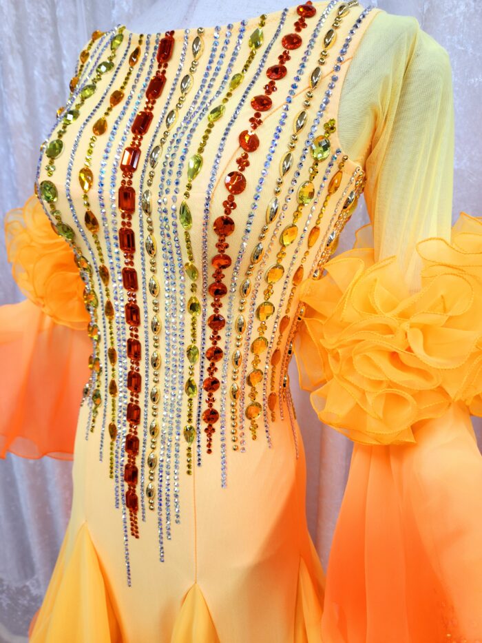 試着・レンタル・購入】社交ダンスドレス サフラン Mサイズ