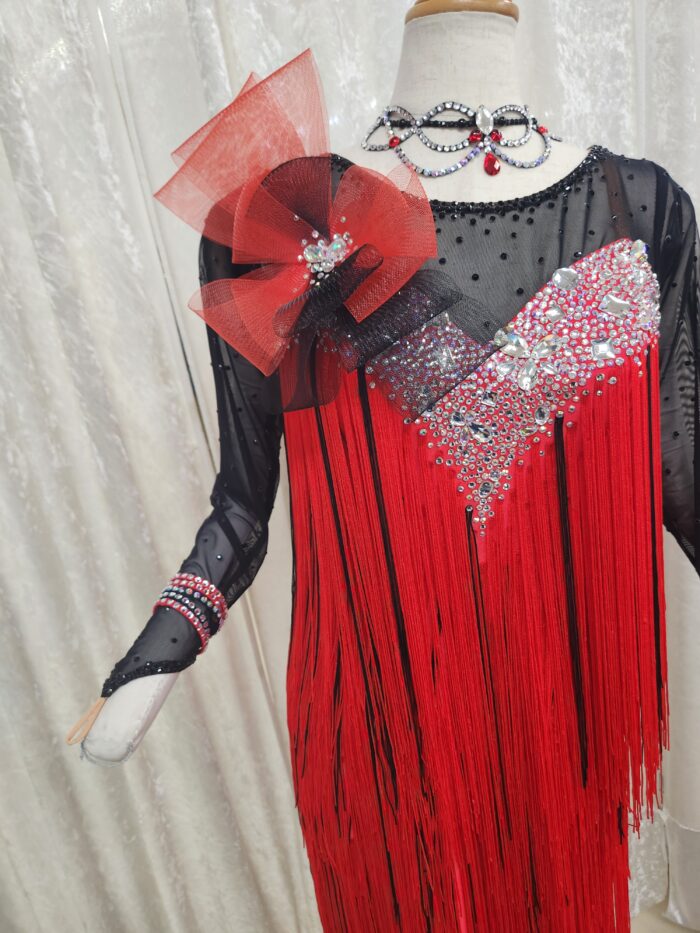 試着・レンタル・購入】社交ダンスドレス 赤黒 LLサイズラテンフリンジ