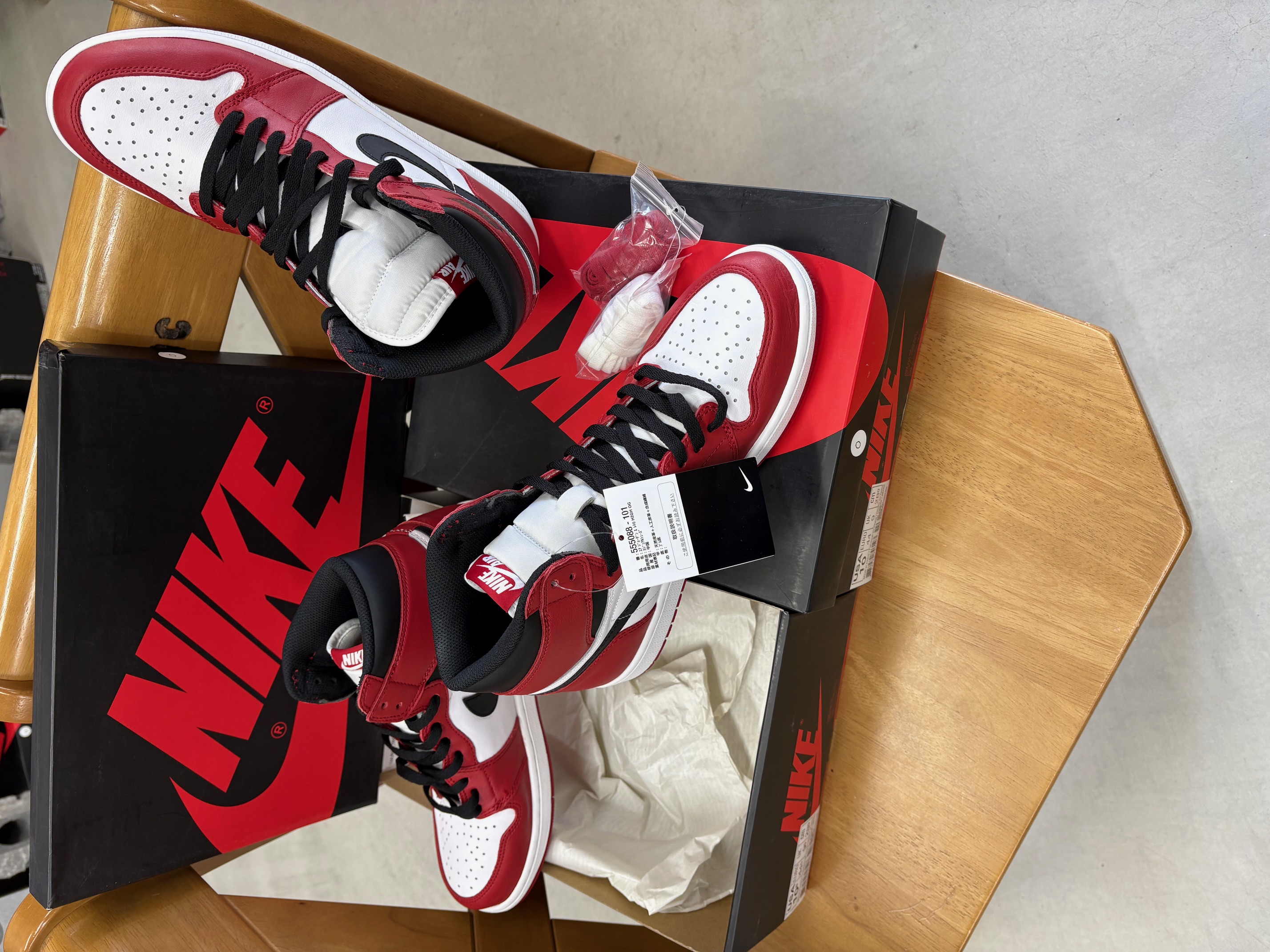 送料無料】【ナイキ ジョーダン】NIKE AIR JORDAN 1 RE HI OG 'CHICAGO