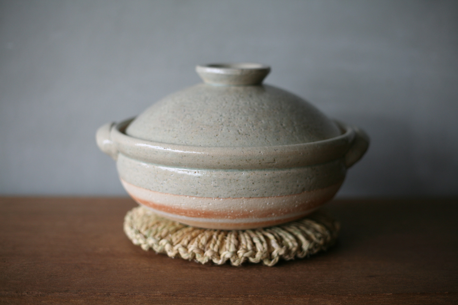 松山陶工場 - 土灰斑点土鍋 全国送料無料 | 職人.com