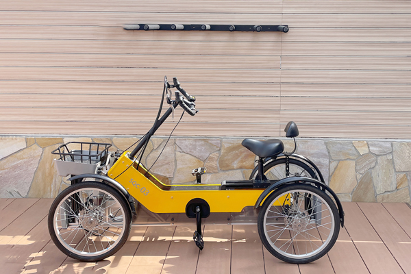 機械工・総合デザインの研究室合同で電動アシスト四輪自転車 第4世代を