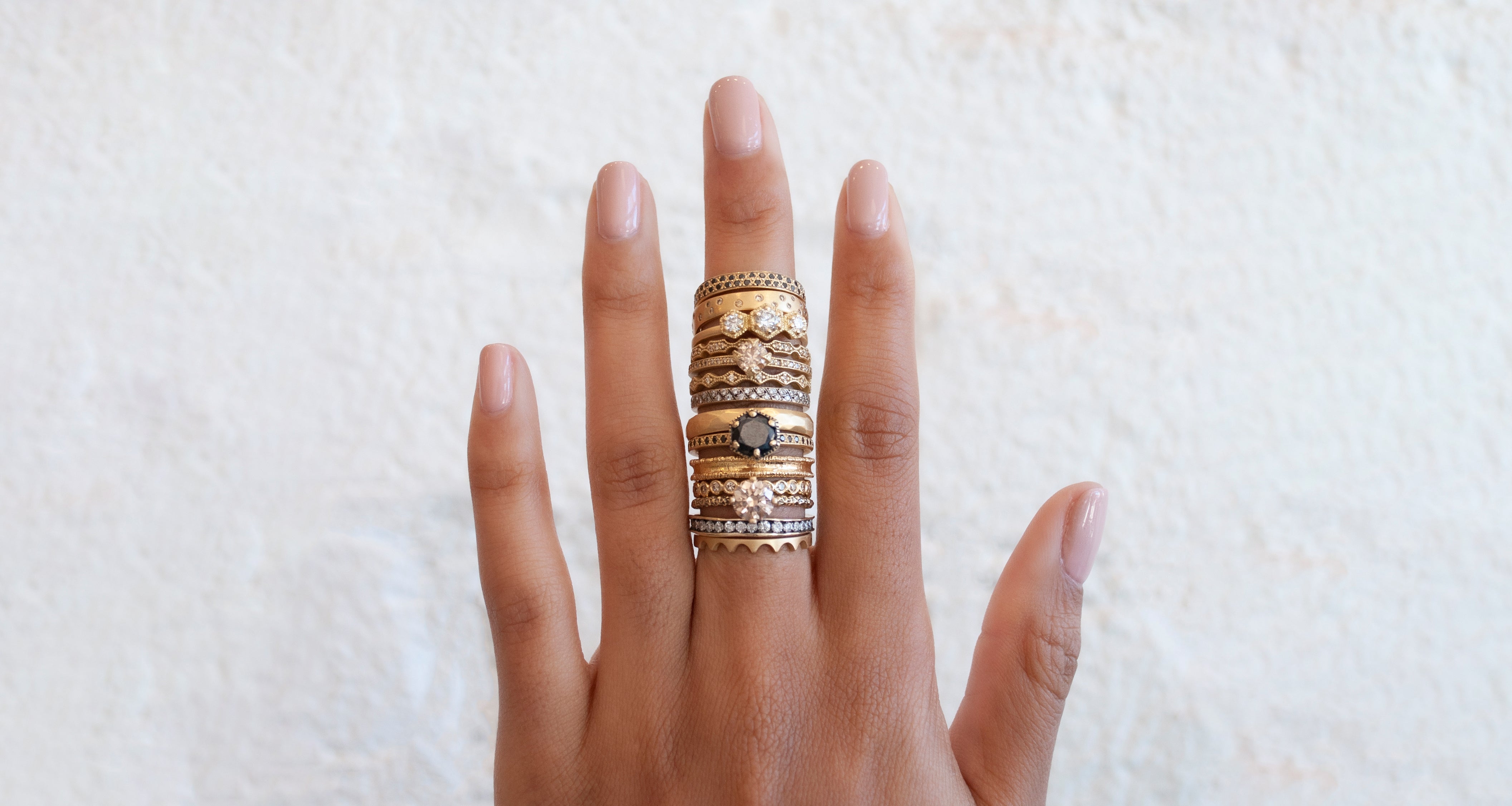 SATOMI KAWAKITA IN OAKLAND – ESQUELETO