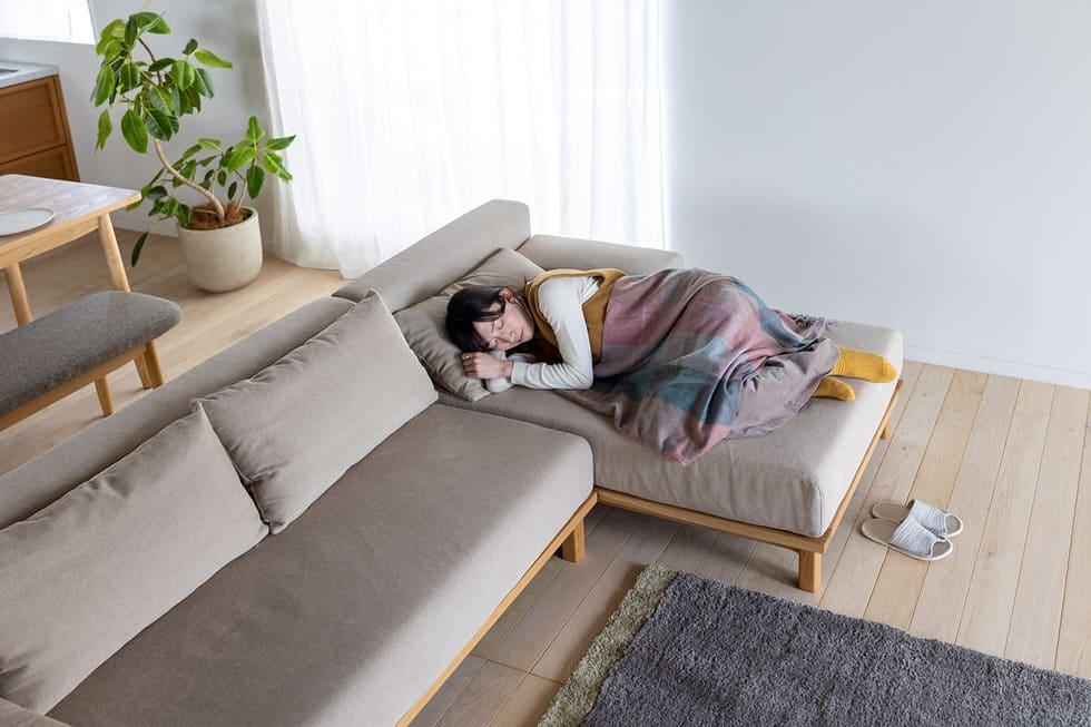 広々としつつも圧迫感の少ないSIEVE レクトユニットソファ｜SIEVE