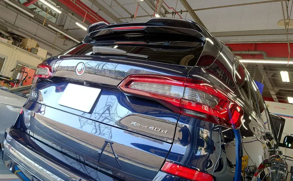 BMW X5にフロント＆リアスポイラーを装着！3DDesign＆BMW純正のコンビ