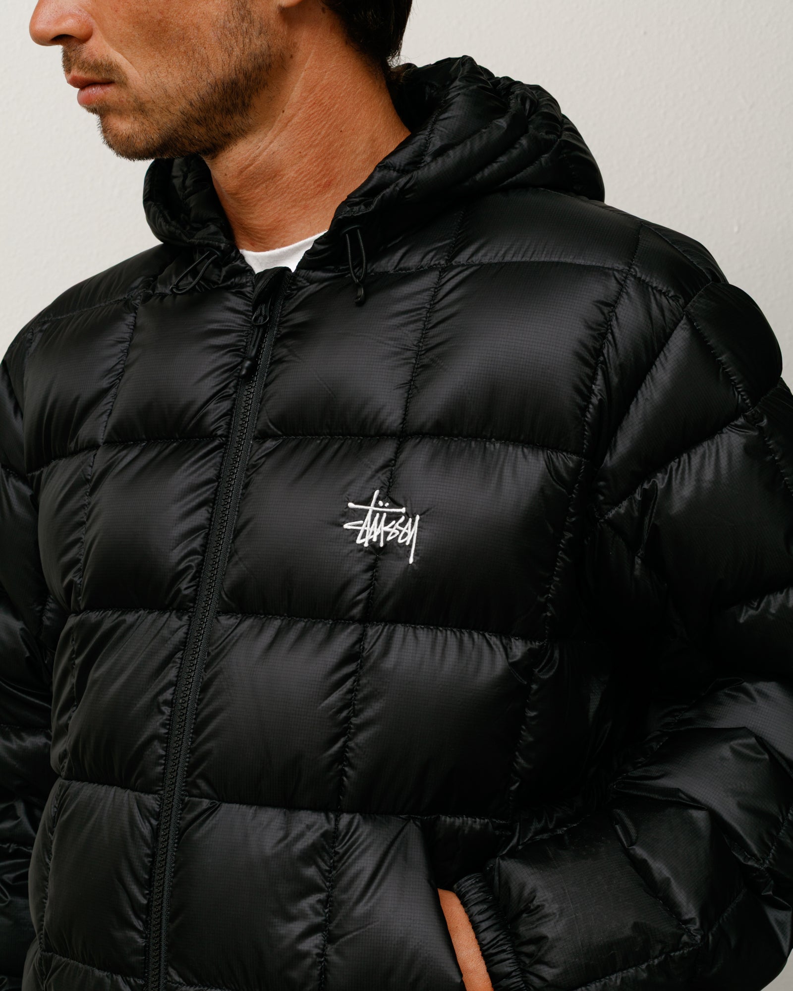 Midweight Hooded Puffer – Black | Outerwear | Stüssy