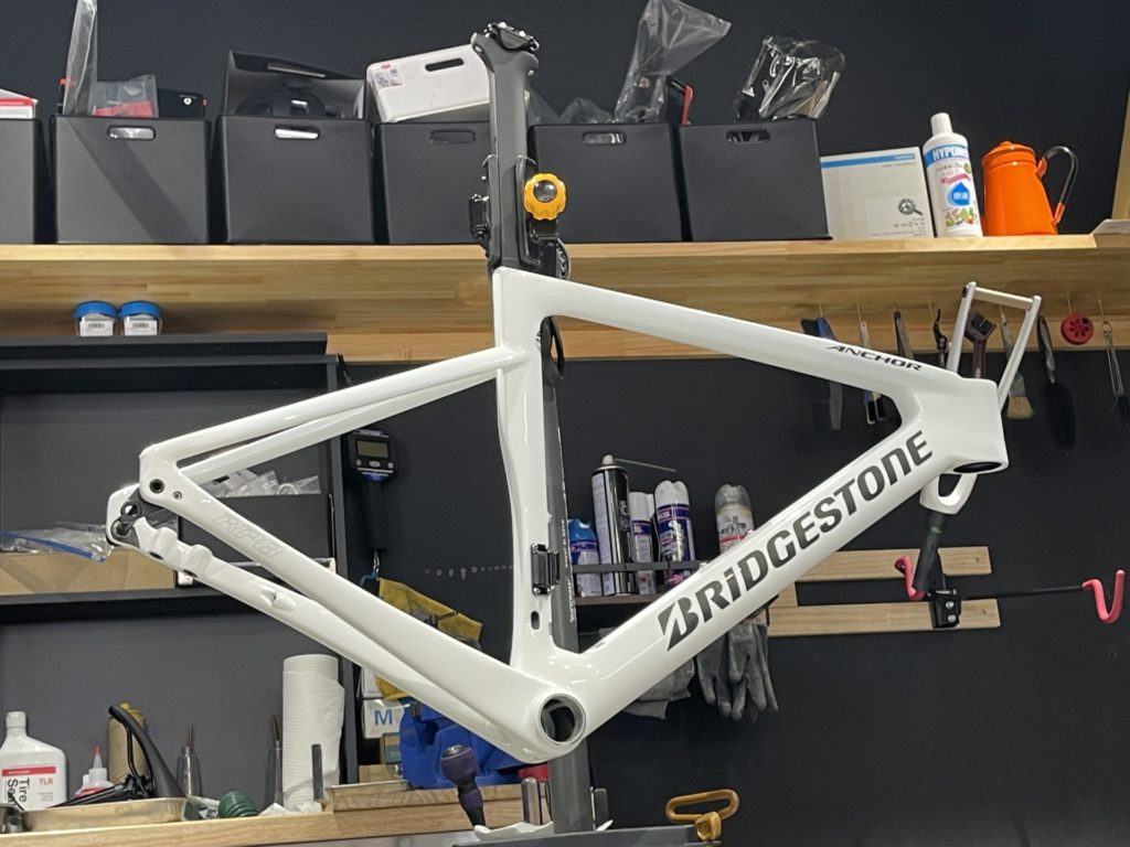 BRIDGESTONE ANCHOR RP-8 × フレーム組立 | スターバイクス