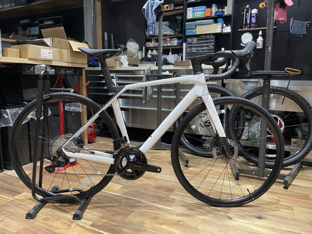 30万円アンダー】2026モデル「TREK Madone SL Gen 8 フレームセット