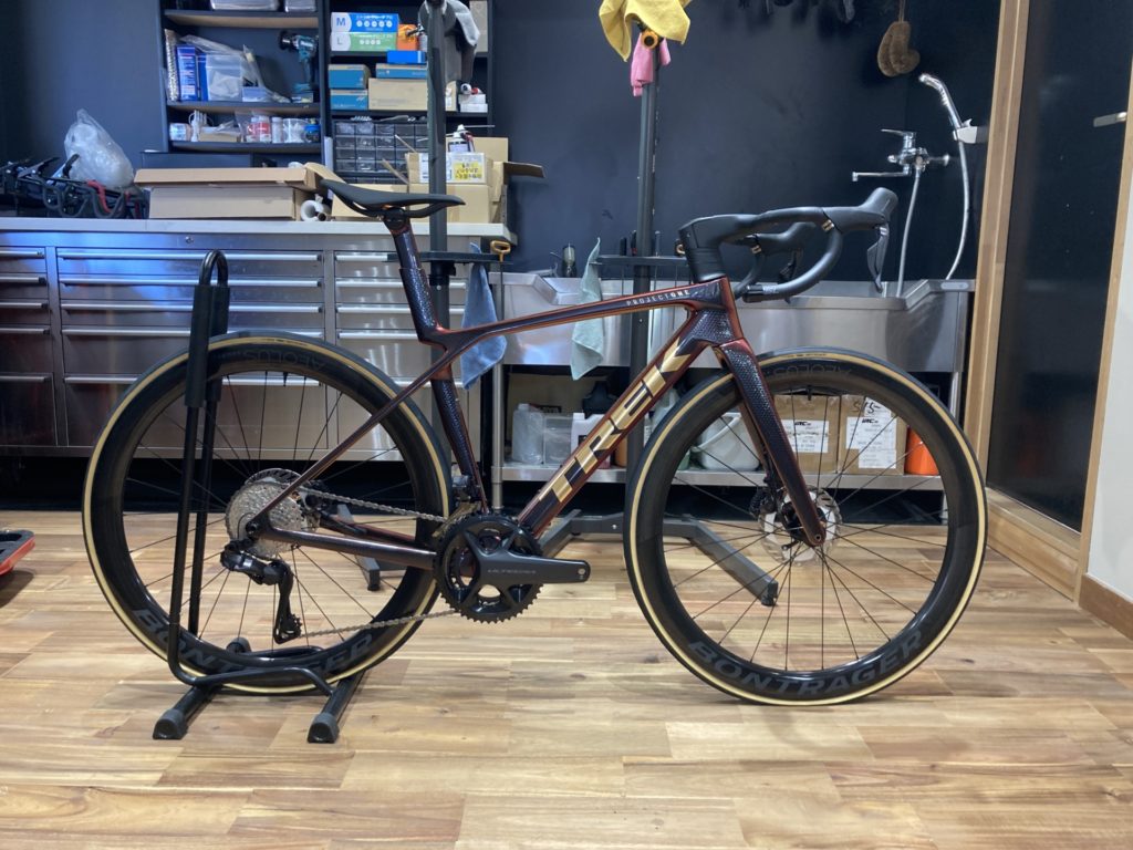 カスタム販売】TREK Madone SLR GEN8 × 納車 ＋ パーフェクト組み立て