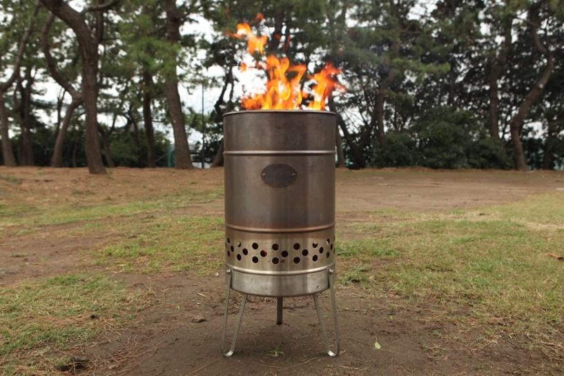 使っている人はごく僅か！？ 珍しい焚火台、フュアハンド パイロン