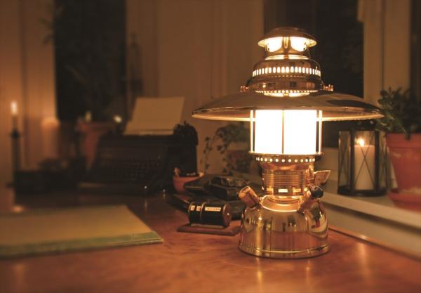 特価‼︎ 新品　Petromax ペトロマックス　エレクトロ　ランタン　室内用 Amazon.co.jp: PETROMAX(ペトロマックス) 電気ランタン エレクトロ