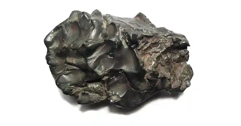 ウィドマンシュテッテン構造：宇宙が生んだ幾何学模様の神秘 - スター