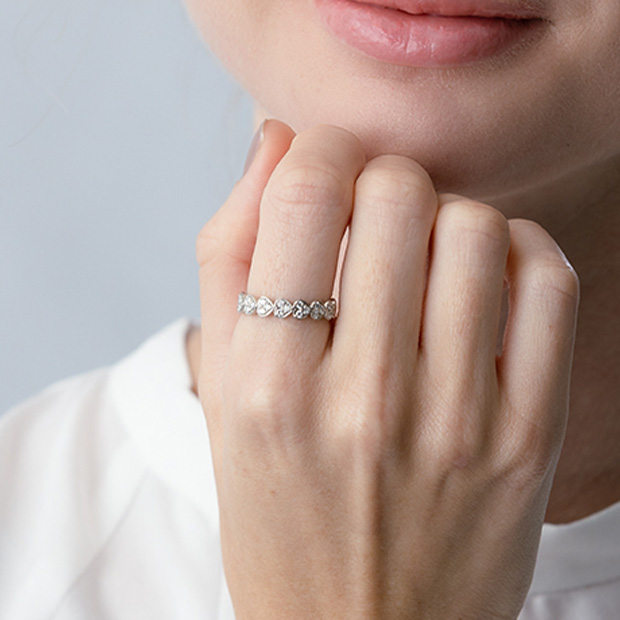 HEART ROUND HALF ETERNITY RING(L)(1XR0544)Pt950 リング｜スター